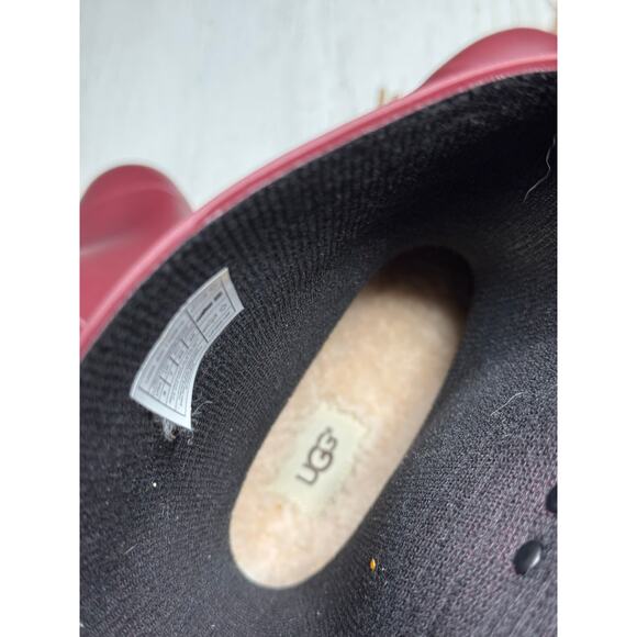 Women’s UGG Red Rubber Rain Boots Sz 9 with Lamb Fur Soles New - Picture 8 of 9